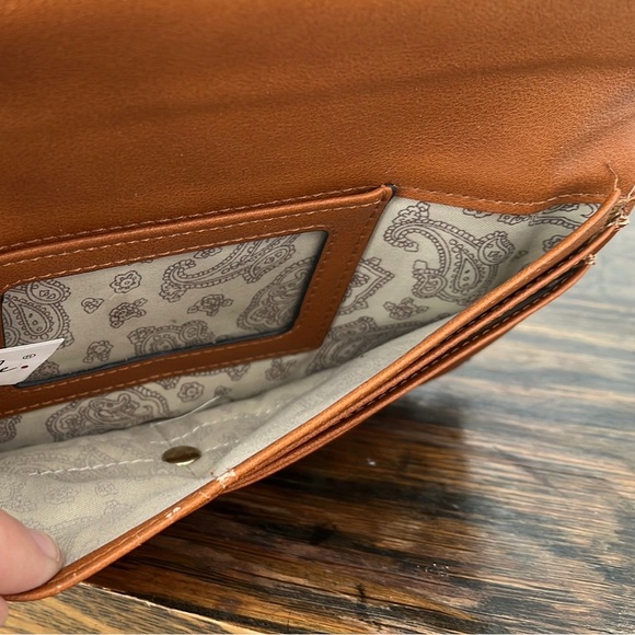 SIMPLY NOELLE Wallet Turquoise/Brown, with ivory stitching - Picture 12 of 12